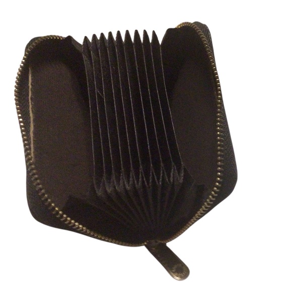 EUC Louis Vuitton Black and Gray Monogram Card Holder - Picture 4 of 4